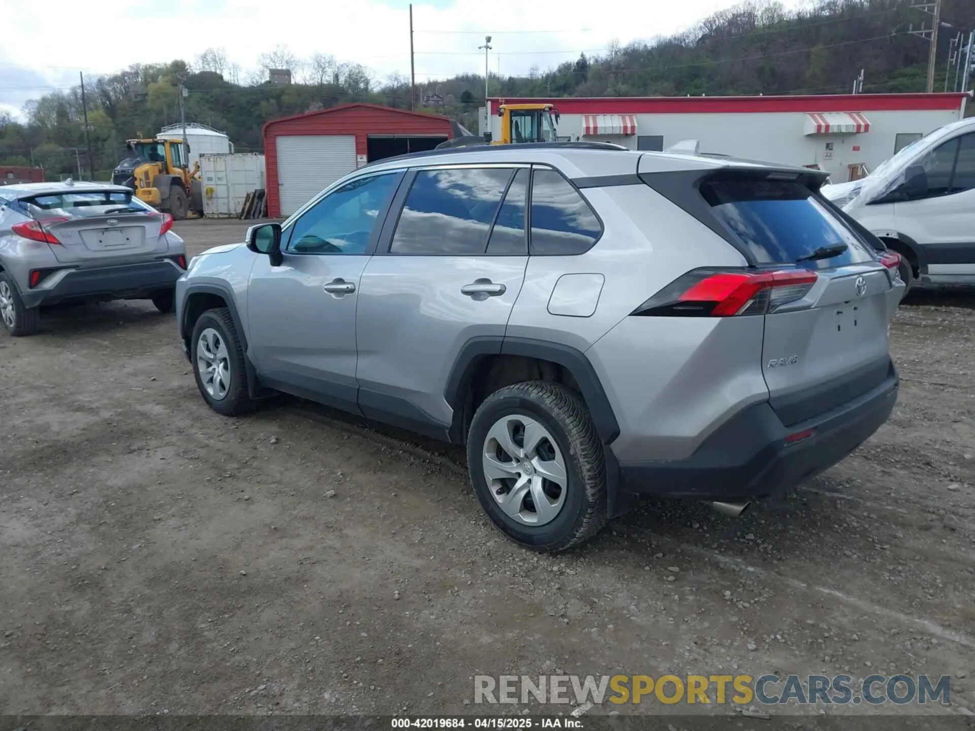 3 Photograph of a damaged car 2T3G1RFV9KC015700 TOYOTA RAV4 2019