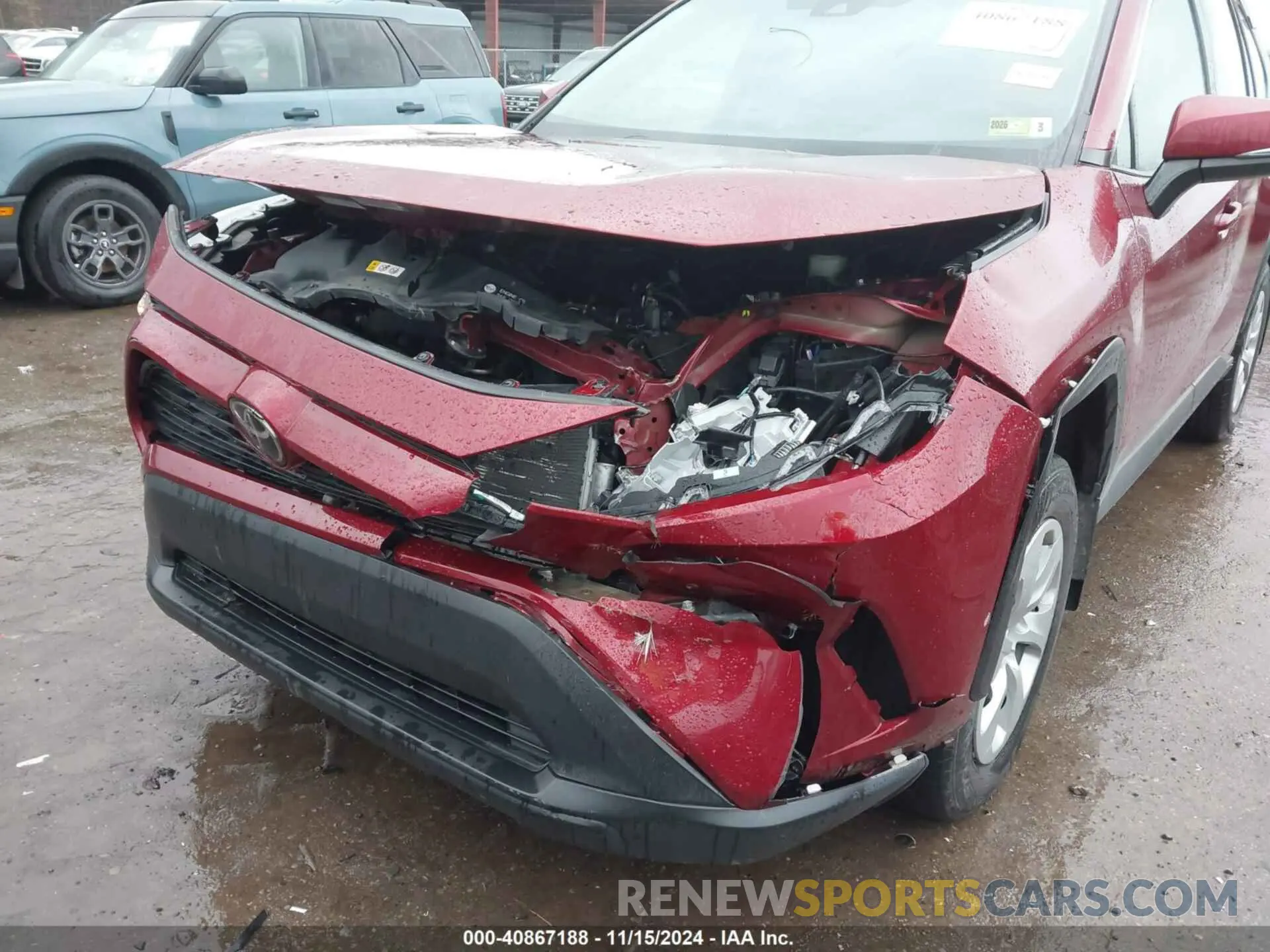 6 Photograph of a damaged car 2T3G1RFV9KW022452 TOYOTA RAV4 2019