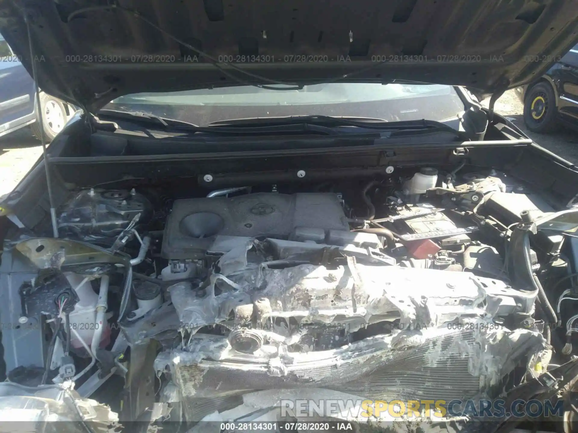 10 Photograph of a damaged car 2T3G1RFVXKC010666 TOYOTA RAV4 2019