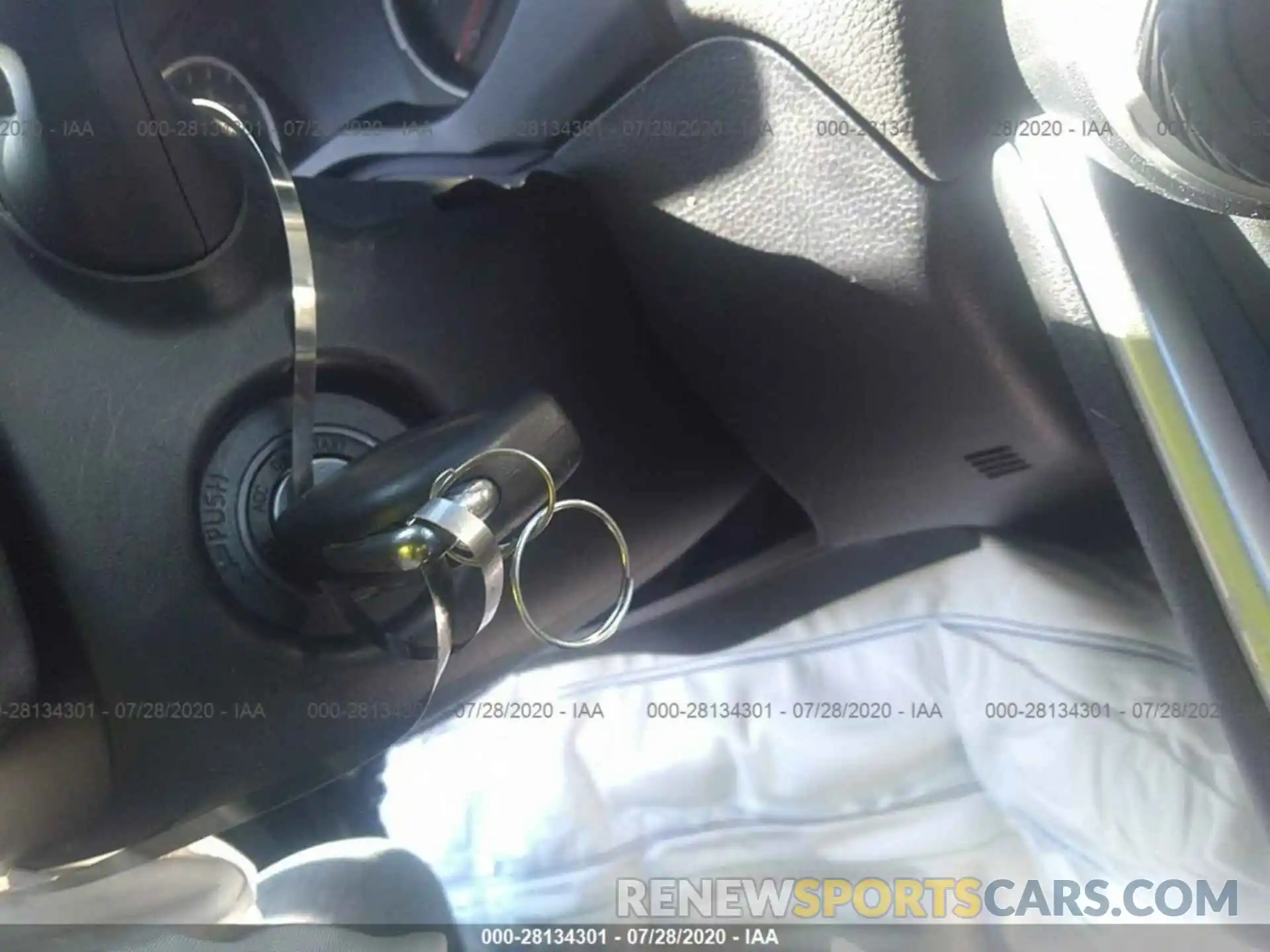 11 Photograph of a damaged car 2T3G1RFVXKC010666 TOYOTA RAV4 2019