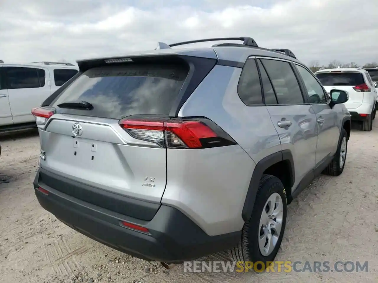 4 Photograph of a damaged car 2T3G1RFVXKW083387 TOYOTA RAV4 2019