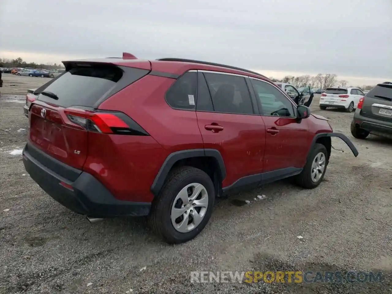 4 Photograph of a damaged car 2T3H1RFV0KC010860 TOYOTA RAV4 2019