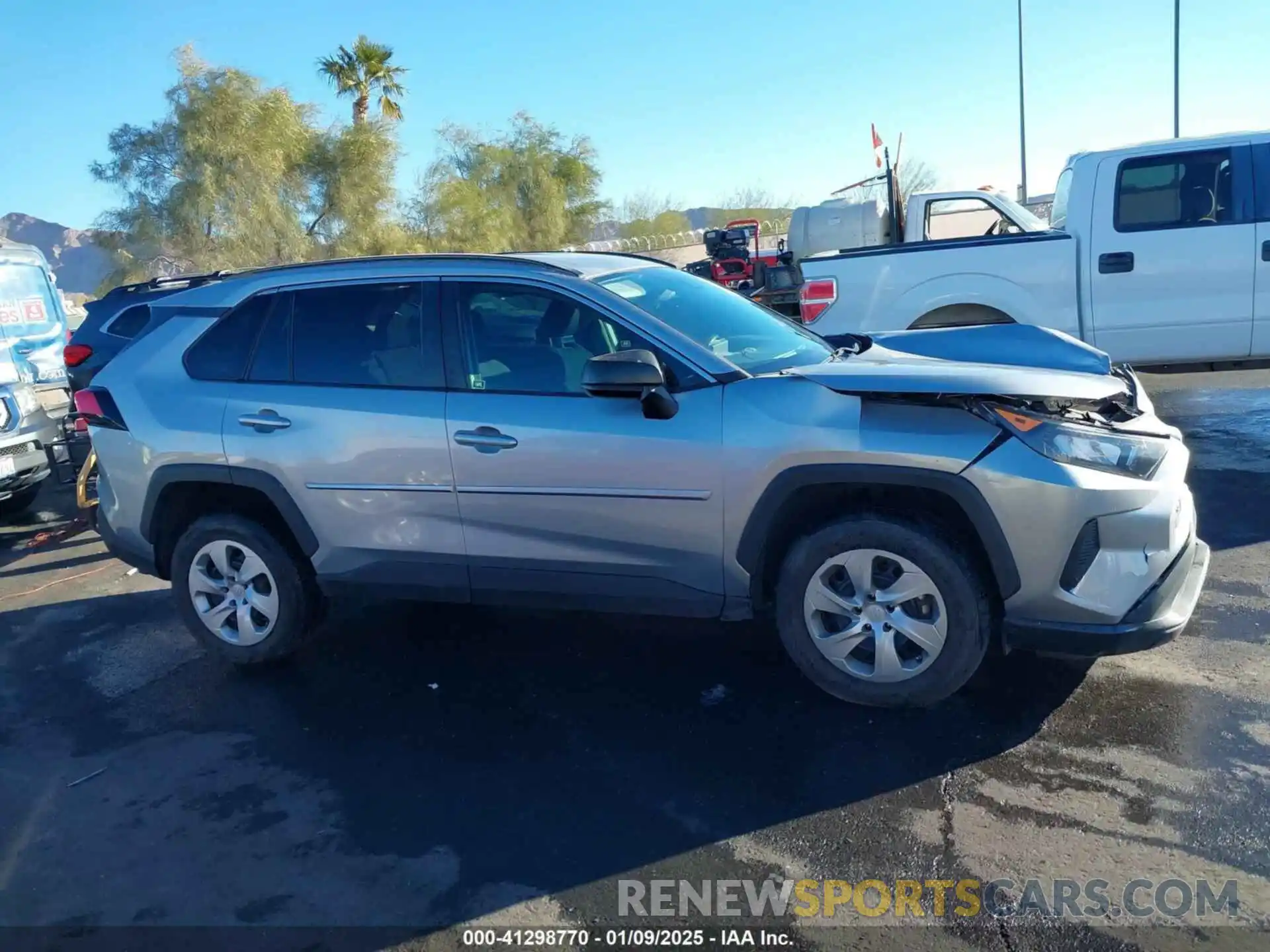 13 Photograph of a damaged car 2T3H1RFV0KC015010 TOYOTA RAV4 2019