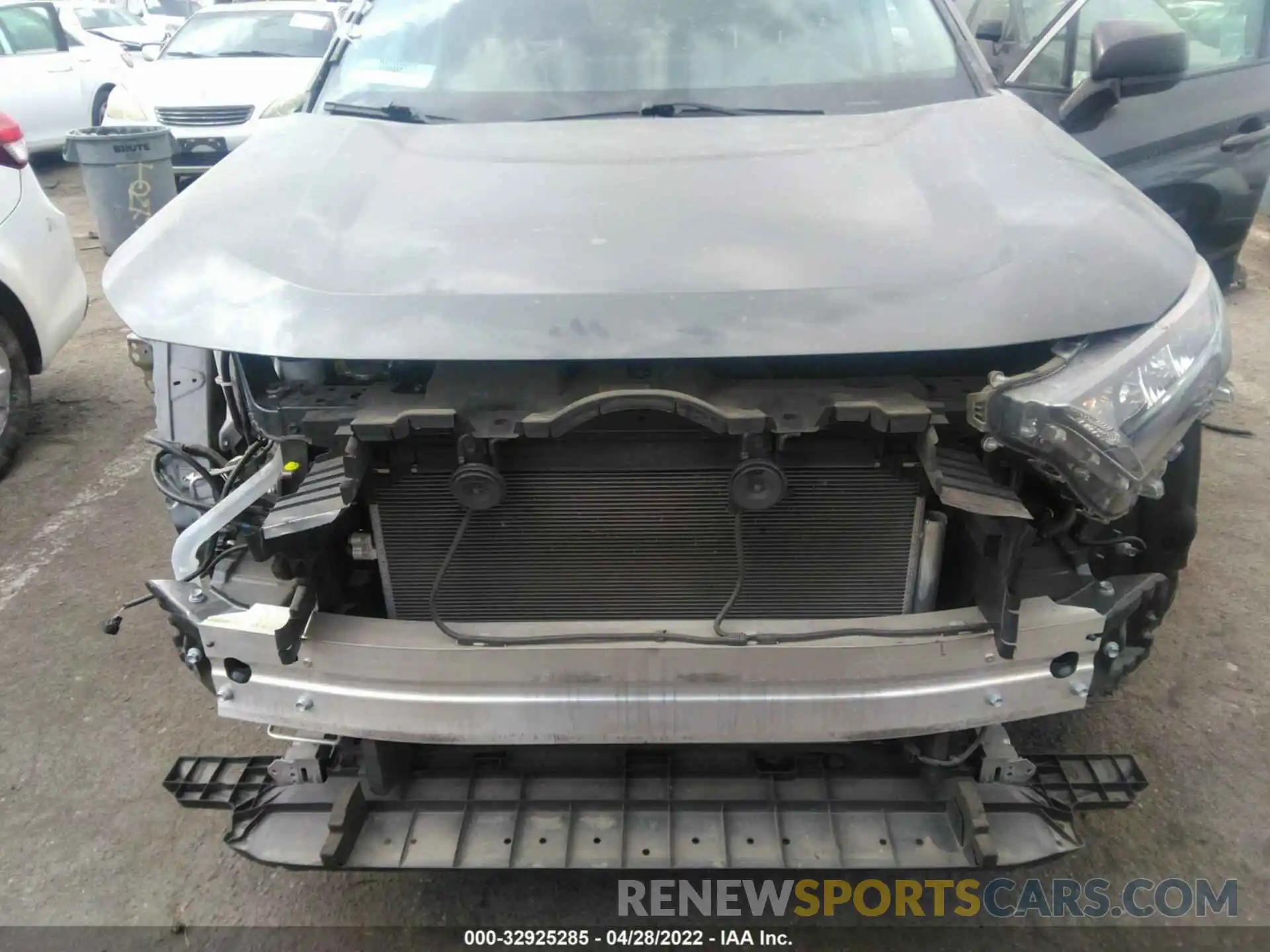 6 Photograph of a damaged car 2T3H1RFV0KC015167 TOYOTA RAV4 2019