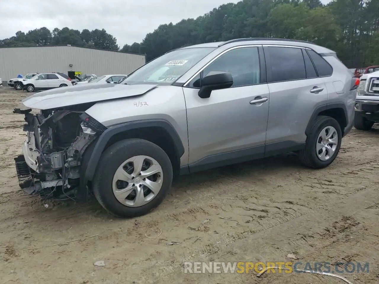 1 Photograph of a damaged car 2T3H1RFV0KC019915 TOYOTA RAV4 2019