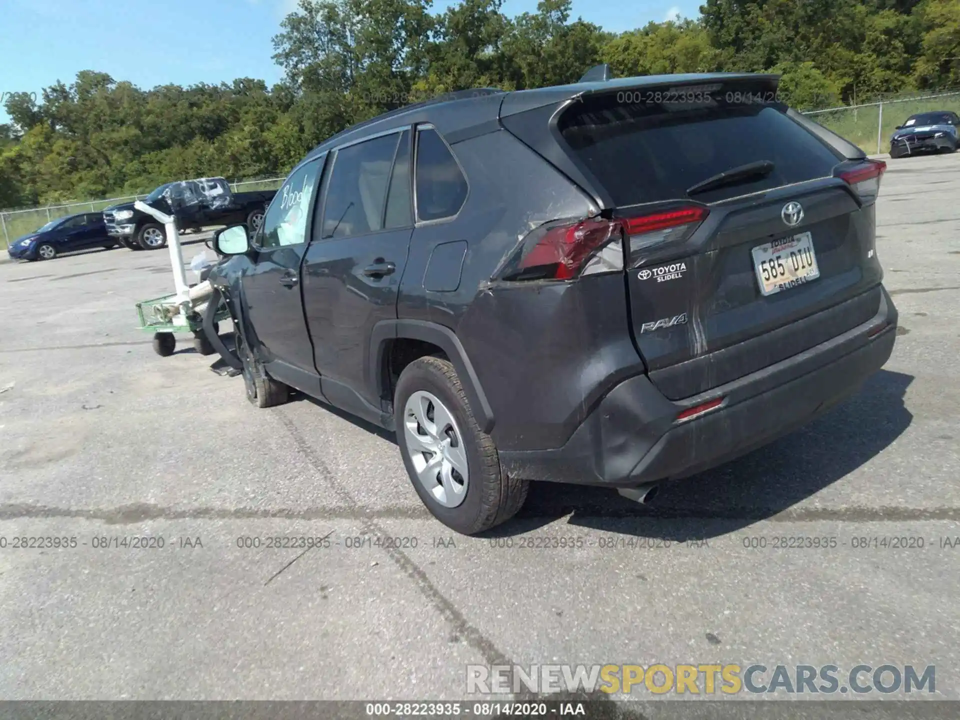 3 Photograph of a damaged car 2T3H1RFV0KC022412 TOYOTA RAV4 2019