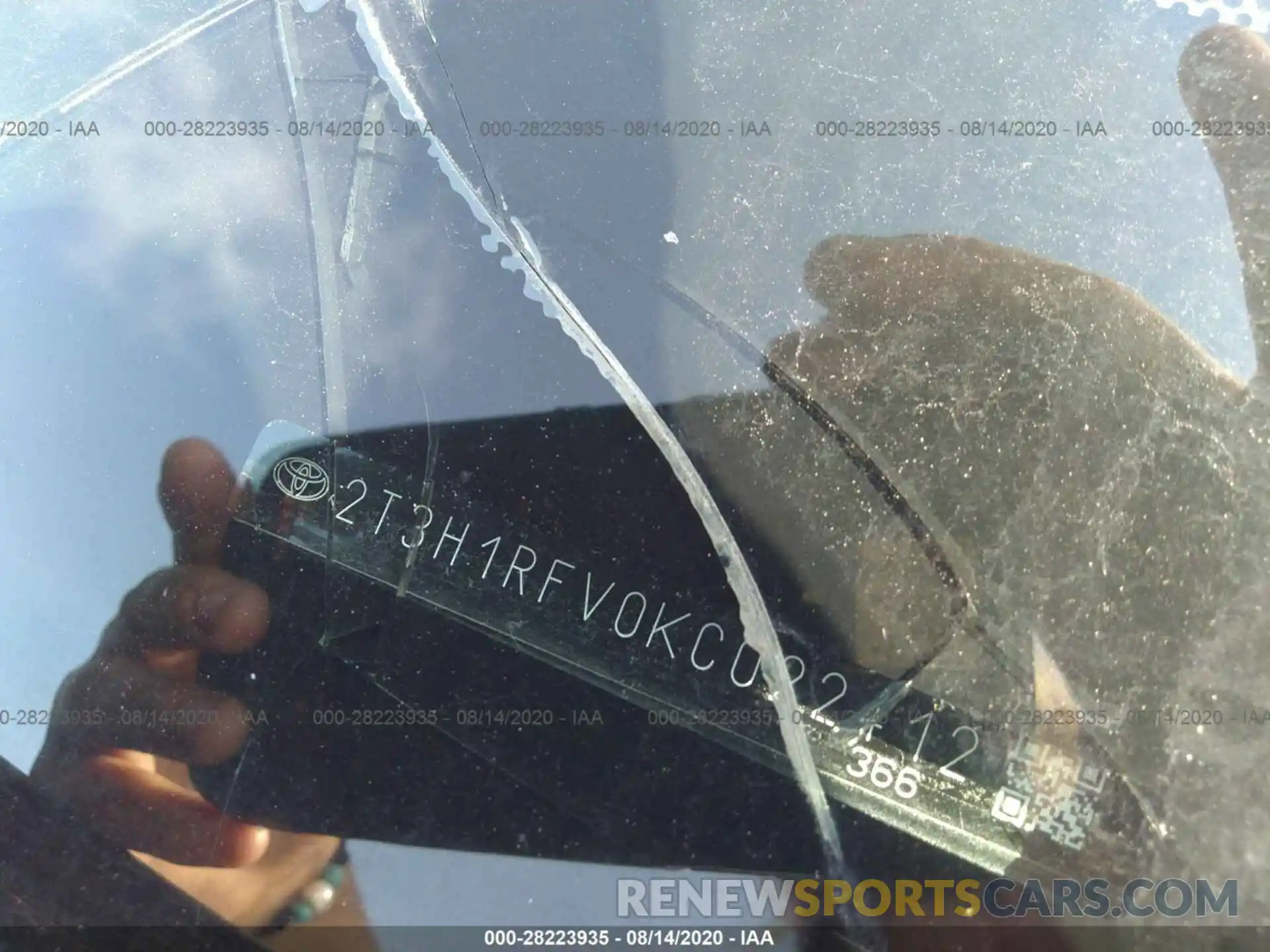 9 Photograph of a damaged car 2T3H1RFV0KC022412 TOYOTA RAV4 2019