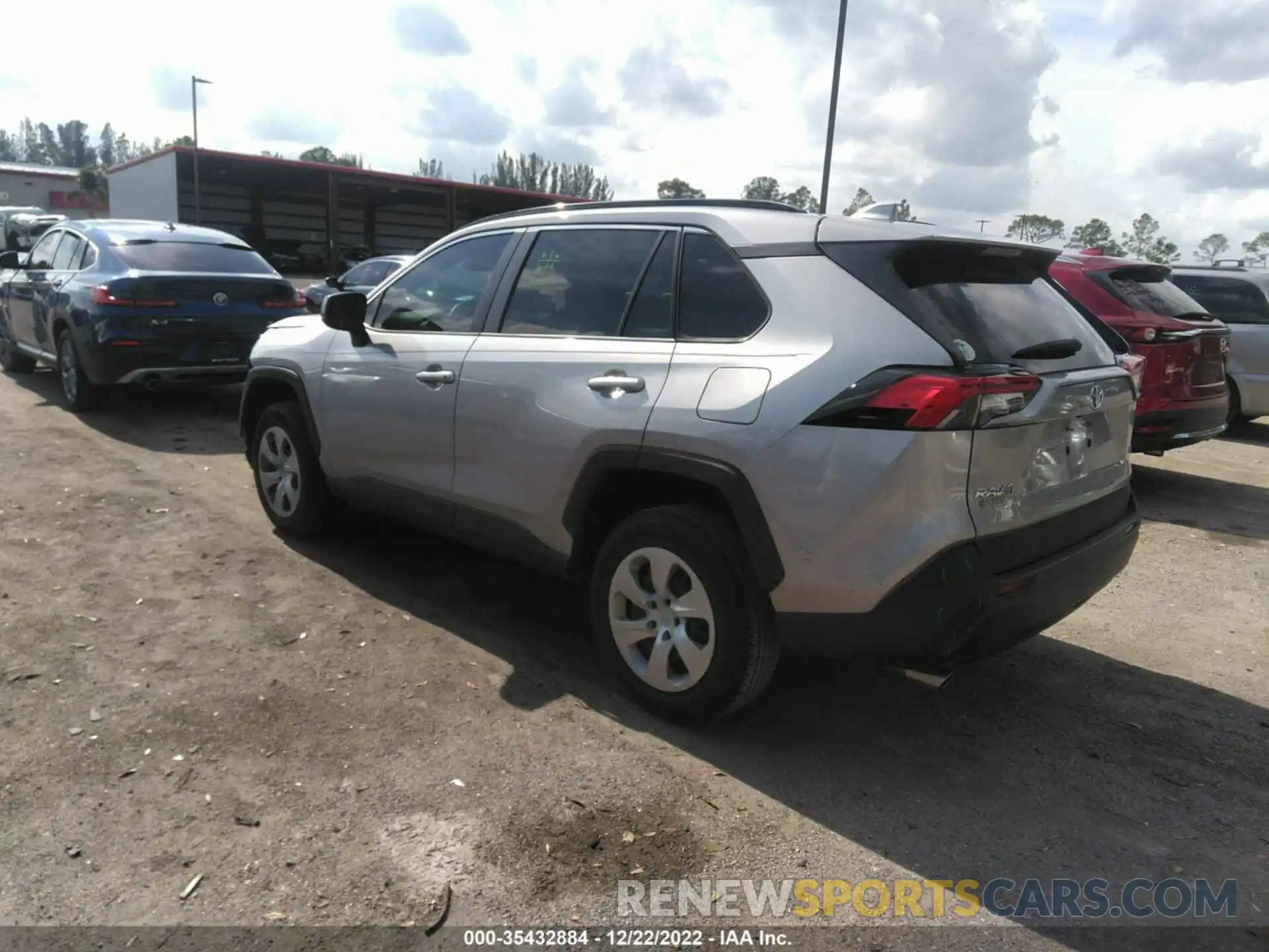 3 Photograph of a damaged car 2T3H1RFV0KC026864 TOYOTA RAV4 2019