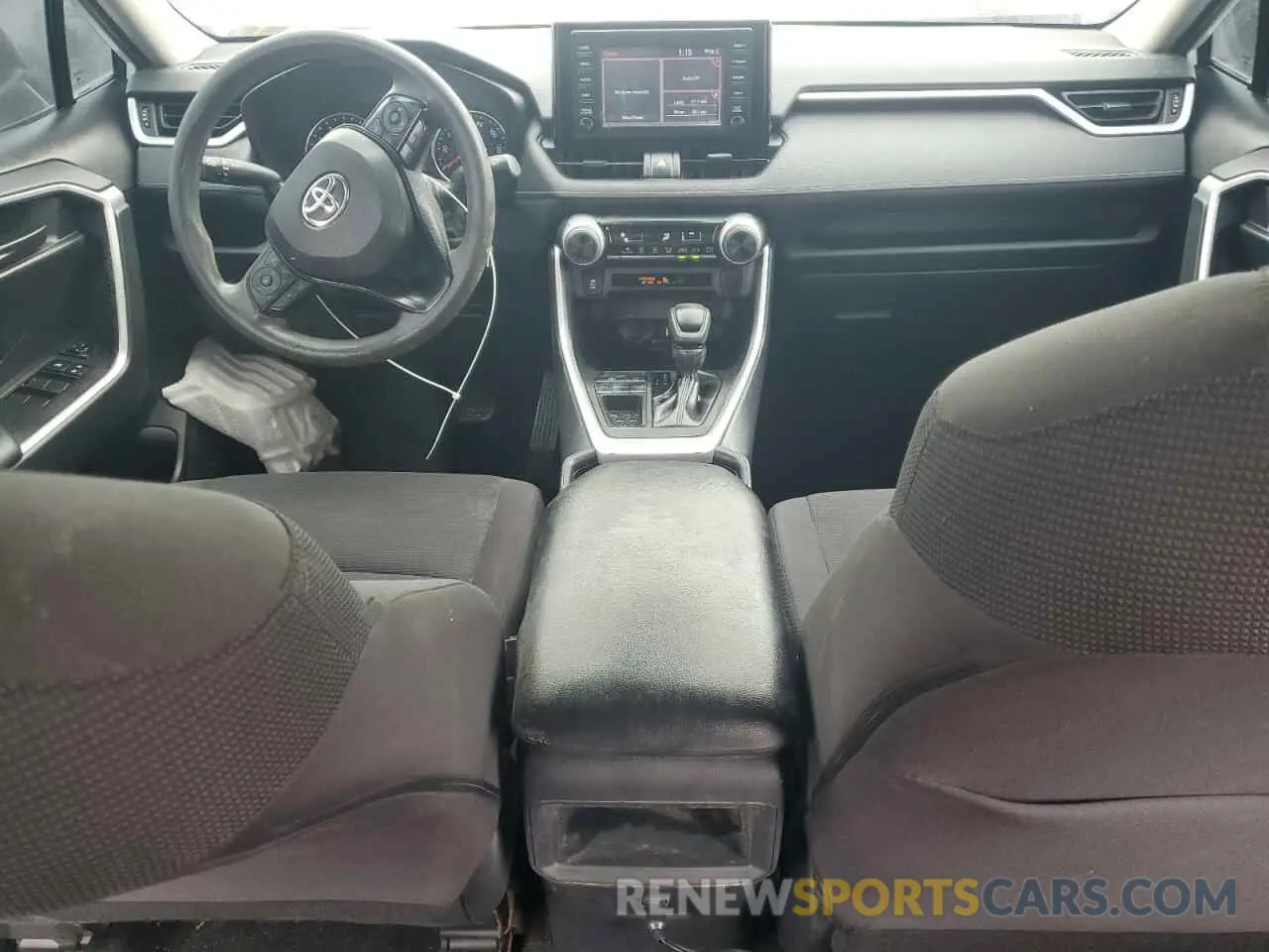 8 Photograph of a damaged car 2T3H1RFV0KW020089 TOYOTA RAV4 2019