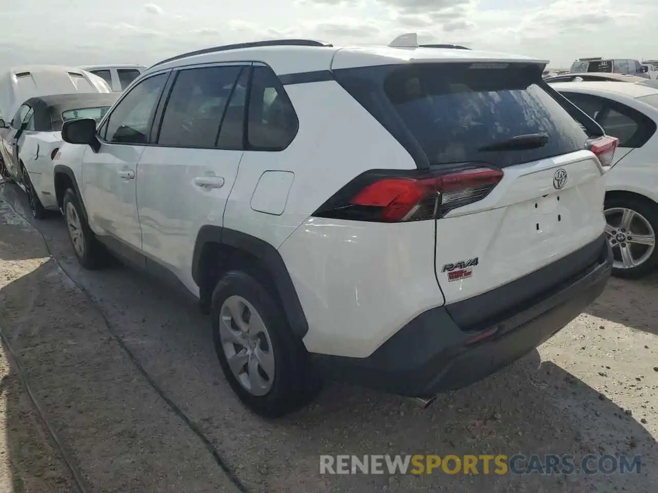 2 Photograph of a damaged car 2T3H1RFV0KW035577 TOYOTA RAV4 2019