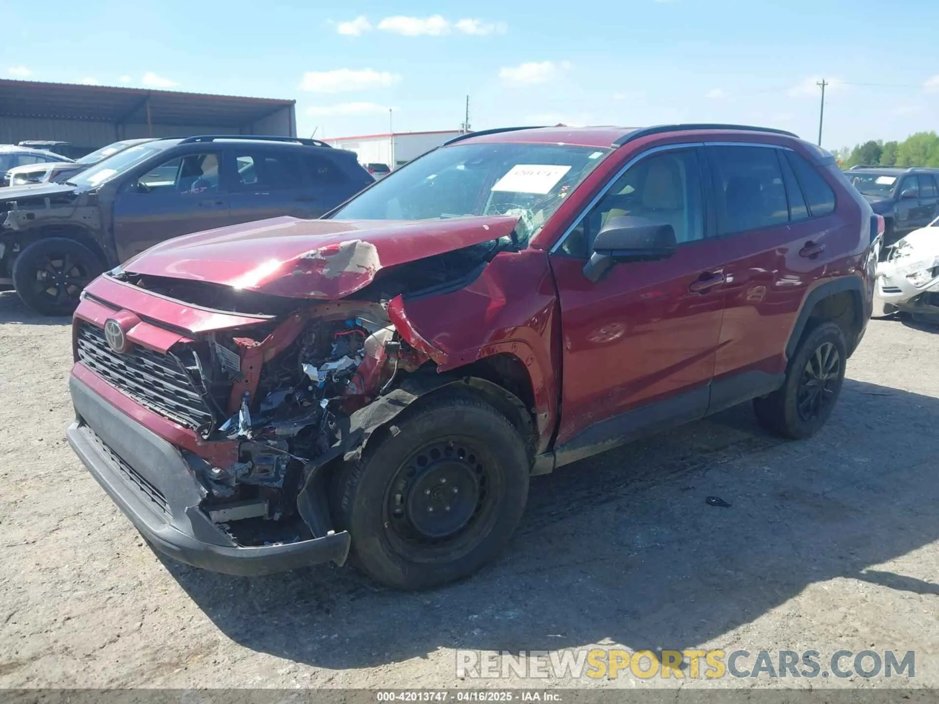2 Photograph of a damaged car 2T3H1RFV0KW040262 TOYOTA RAV4 2019