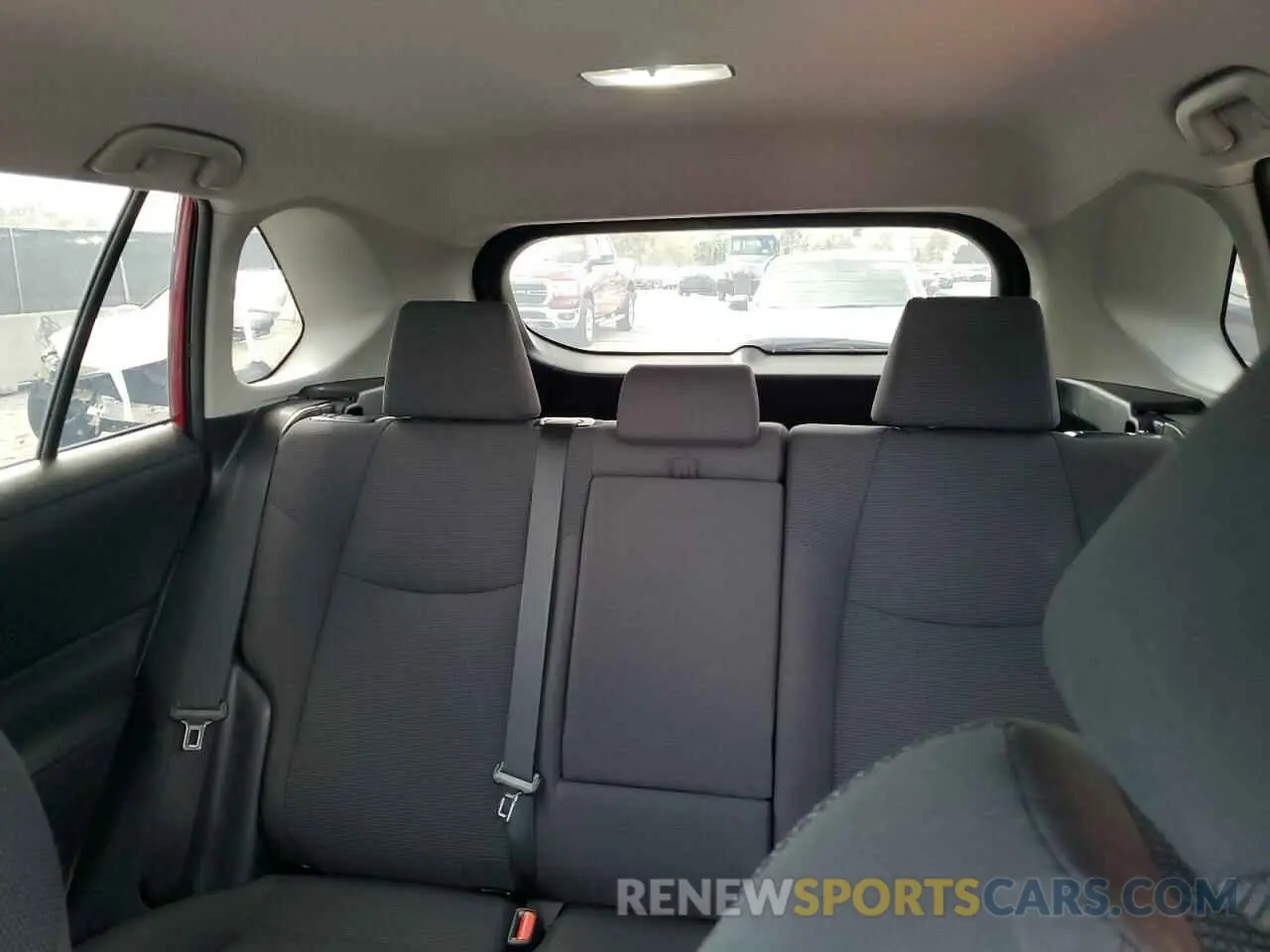 10 Photograph of a damaged car 2T3H1RFV0KW040990 TOYOTA RAV4 2019