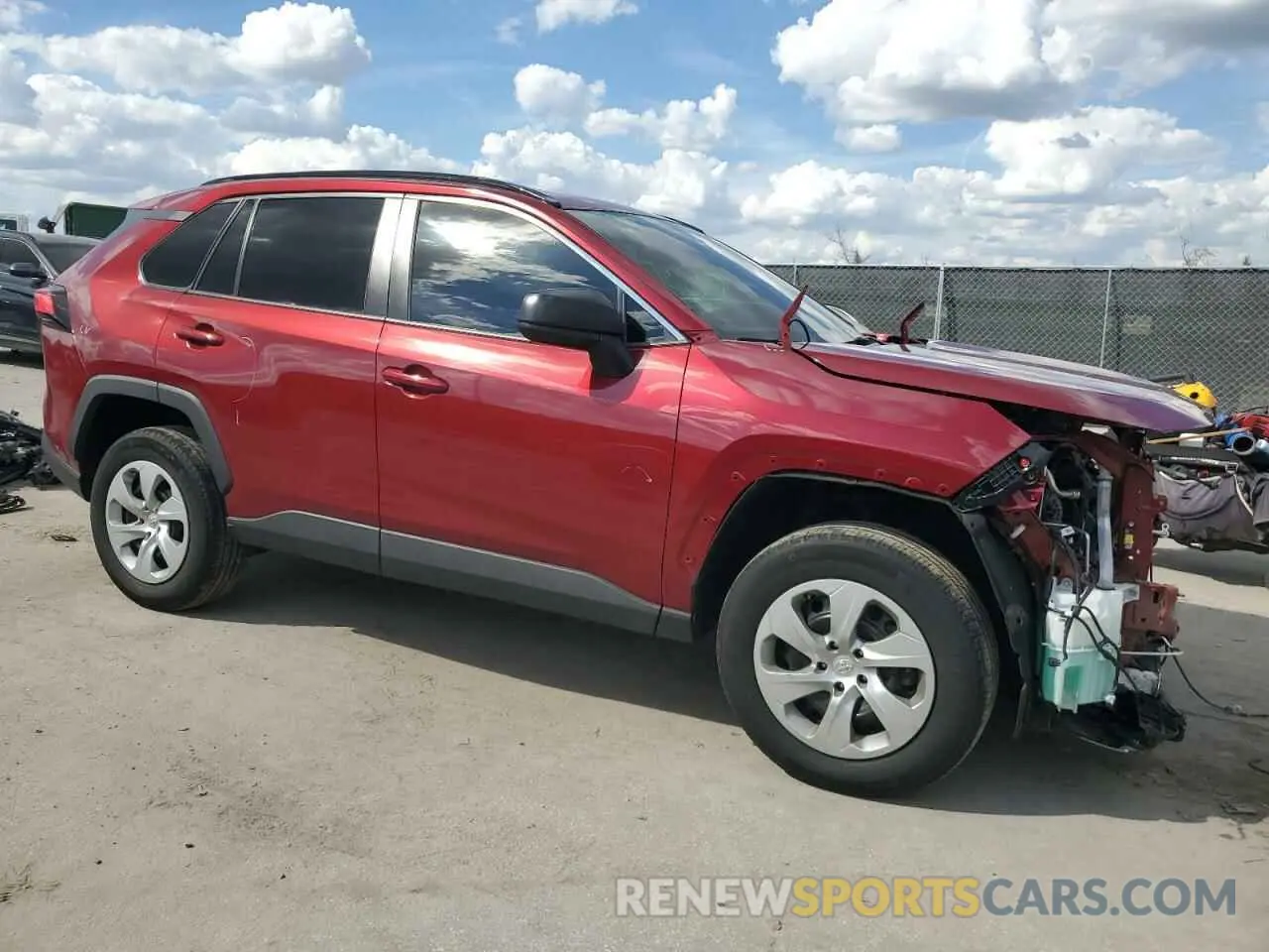 4 Photograph of a damaged car 2T3H1RFV0KW040990 TOYOTA RAV4 2019