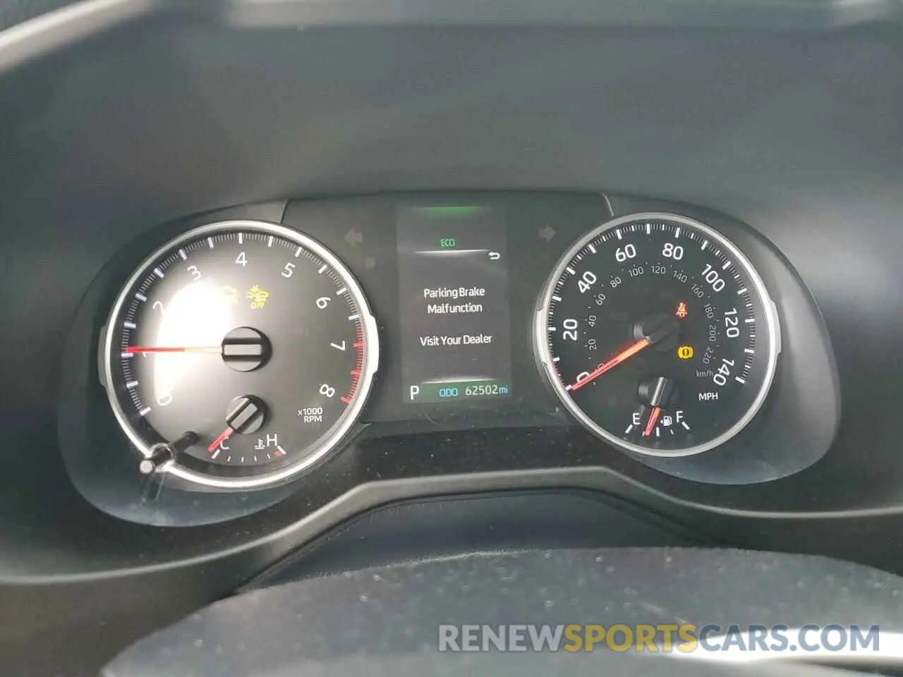 9 Photograph of a damaged car 2T3H1RFV0KW040990 TOYOTA RAV4 2019