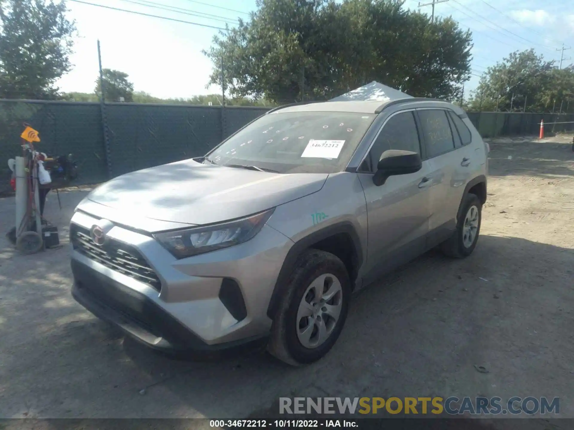 2 Photograph of a damaged car 2T3H1RFV1KC018613 TOYOTA RAV4 2019