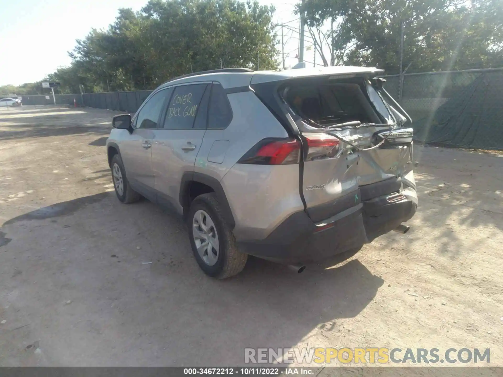 3 Photograph of a damaged car 2T3H1RFV1KC018613 TOYOTA RAV4 2019