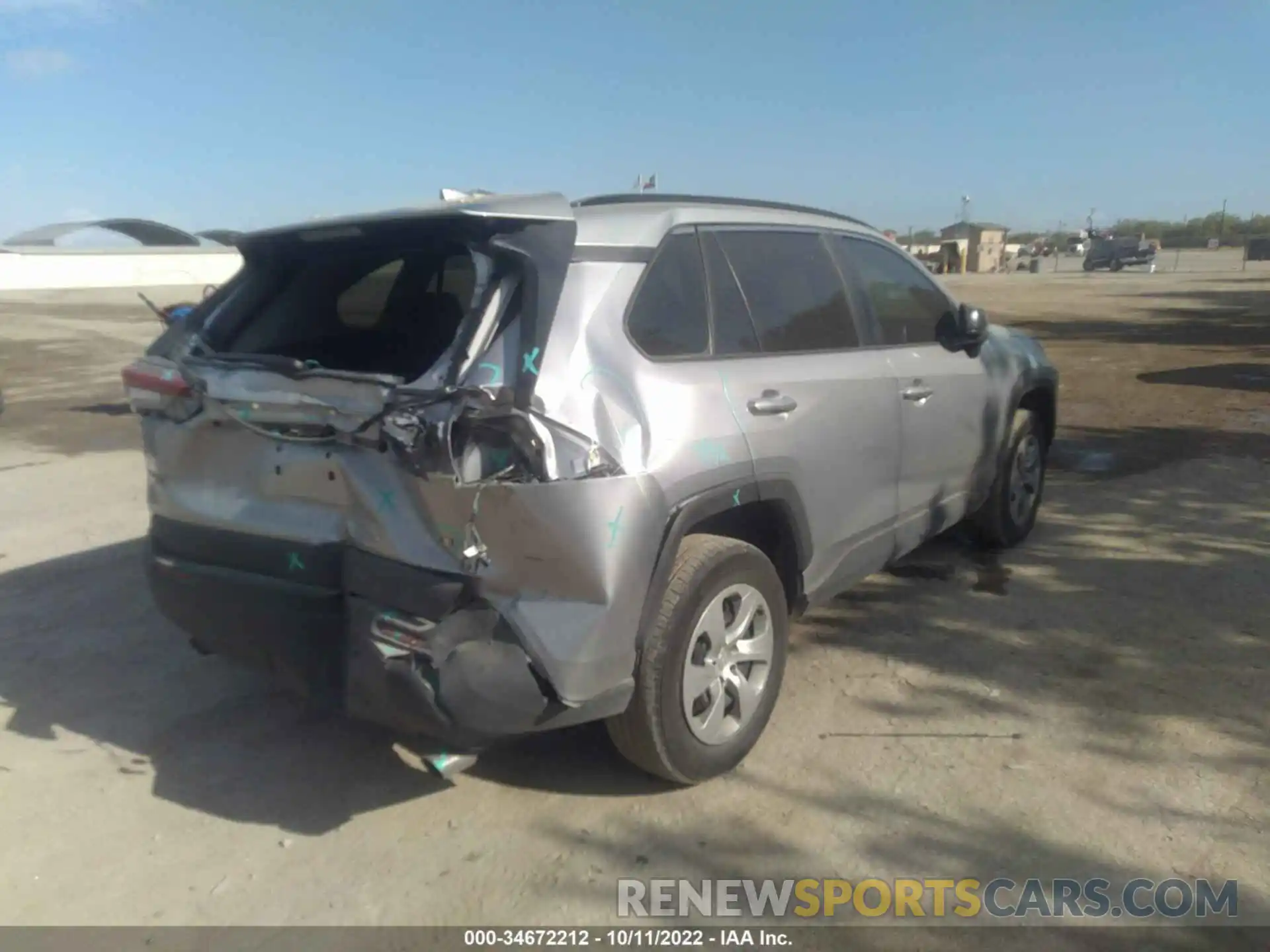 4 Photograph of a damaged car 2T3H1RFV1KC018613 TOYOTA RAV4 2019