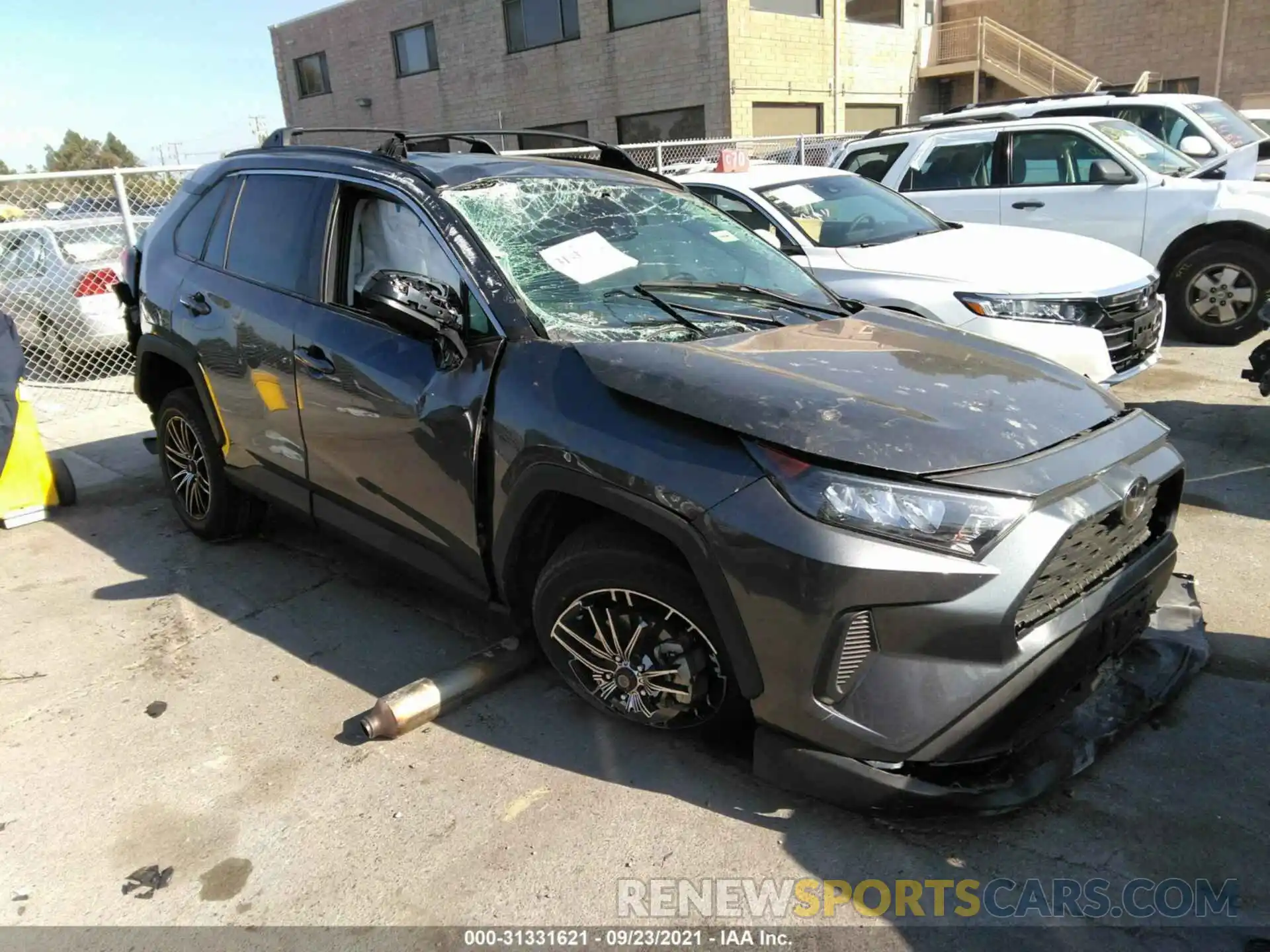 1 Photograph of a damaged car 2T3H1RFV1KC023942 TOYOTA RAV4 2019