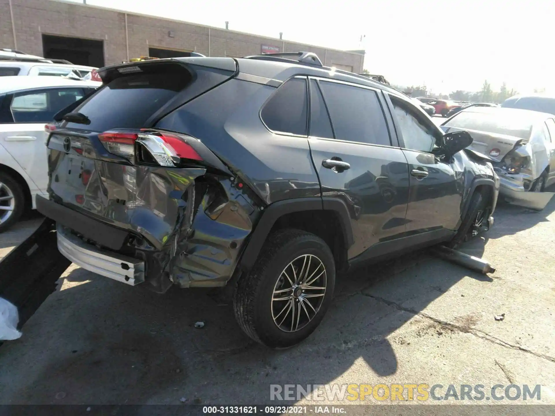 4 Photograph of a damaged car 2T3H1RFV1KC023942 TOYOTA RAV4 2019