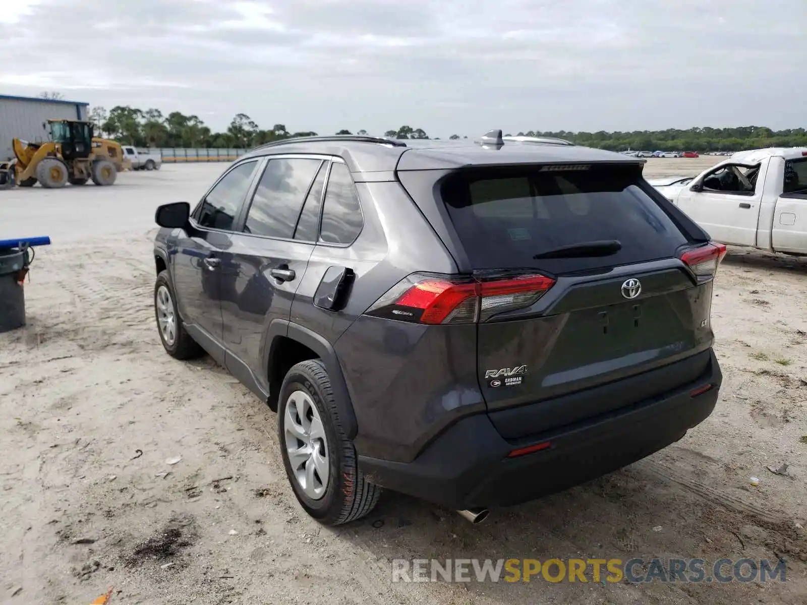 3 Photograph of a damaged car 2T3H1RFV1KC028459 TOYOTA RAV4 2019