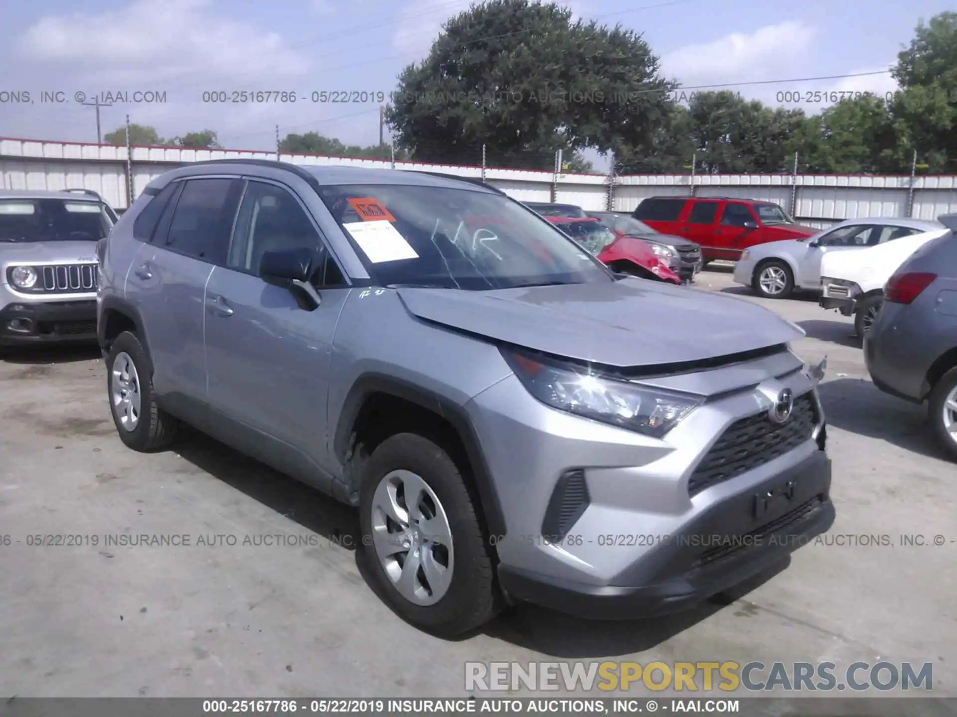 1 Photograph of a damaged car 2T3H1RFV1KW002409 TOYOTA RAV4 2019