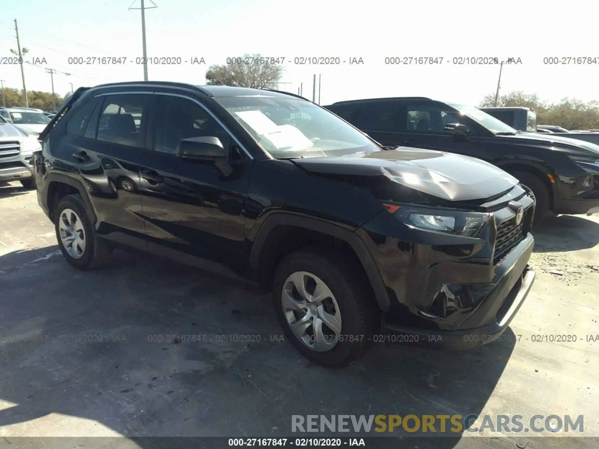 1 Photograph of a damaged car 2T3H1RFV1KW004855 TOYOTA RAV4 2019