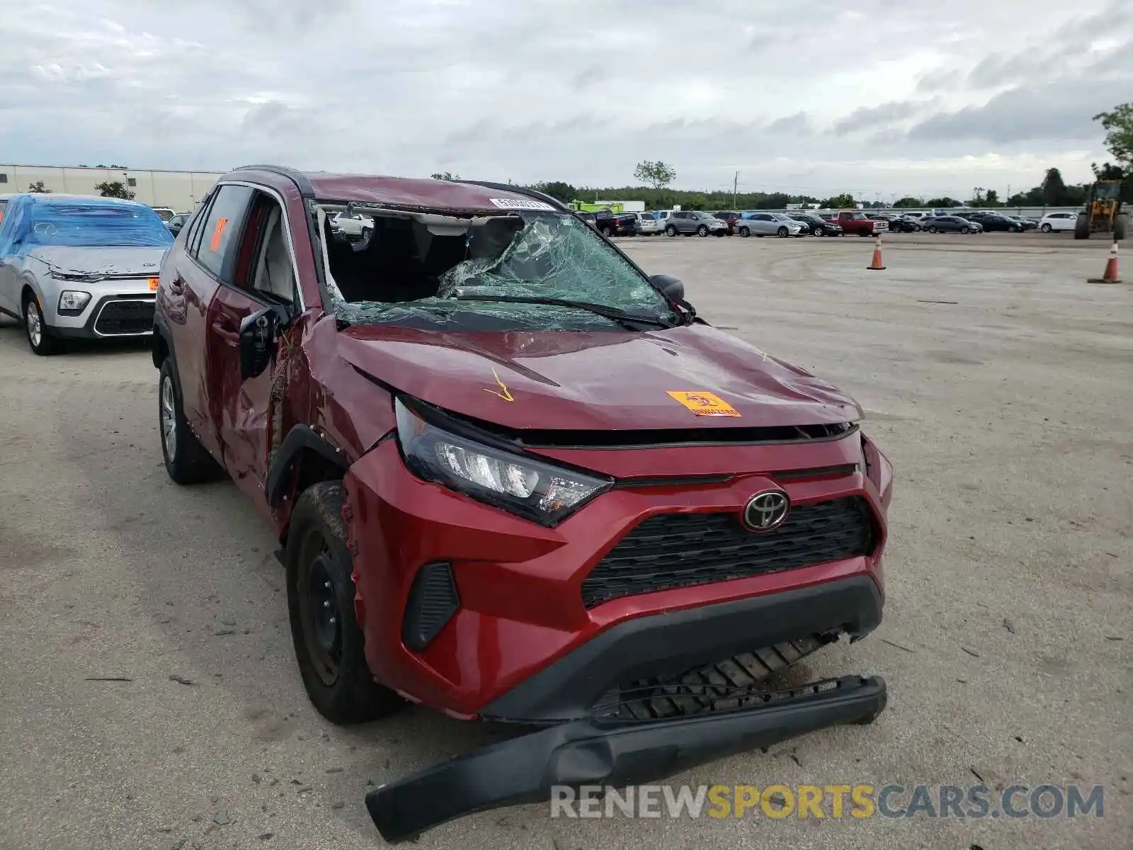 1 Photograph of a damaged car 2T3H1RFV1KW021123 TOYOTA RAV4 2019