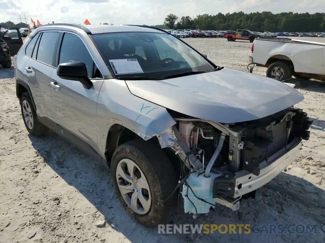 1 Photograph of a damaged car 2T3H1RFV1KW023213 TOYOTA RAV4 2019