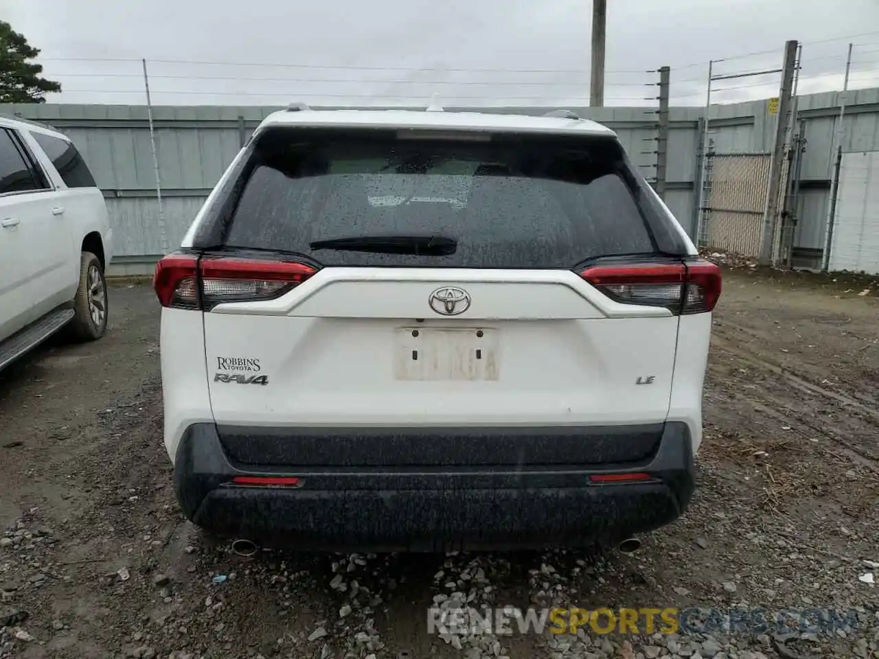 6 Photograph of a damaged car 2T3H1RFV1KW023891 TOYOTA RAV4 2019