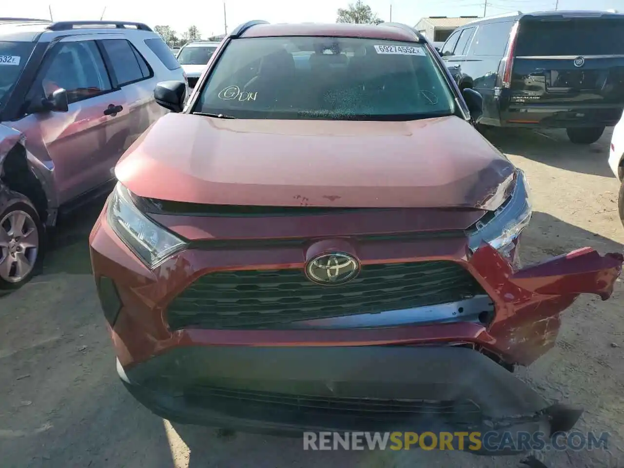 5 Photograph of a damaged car 2T3H1RFV1KW036205 TOYOTA RAV4 2019