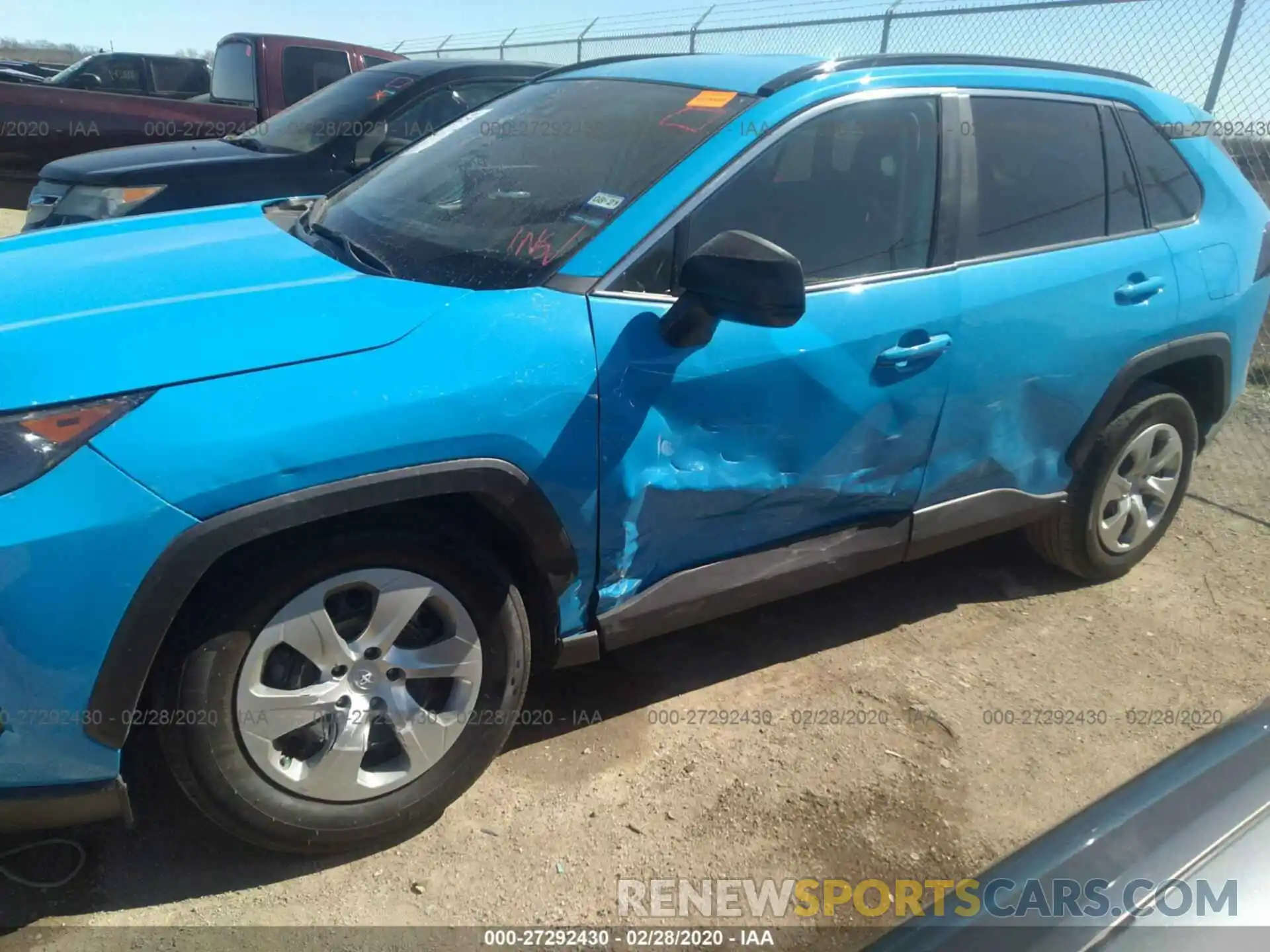 6 Photograph of a damaged car 2T3H1RFV1KW037872 TOYOTA RAV4 2019