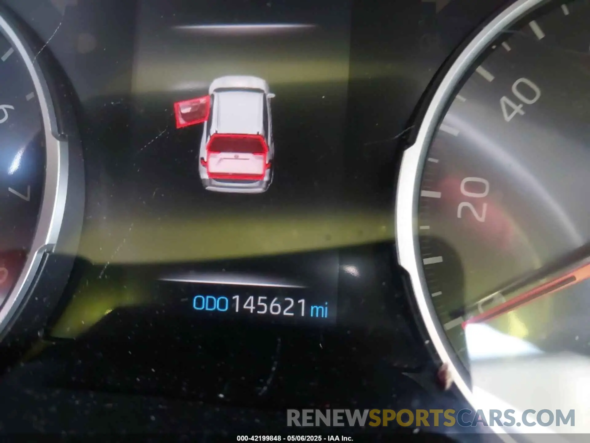 14 Photograph of a damaged car 2T3H1RFV1KW041937 TOYOTA RAV4 2019