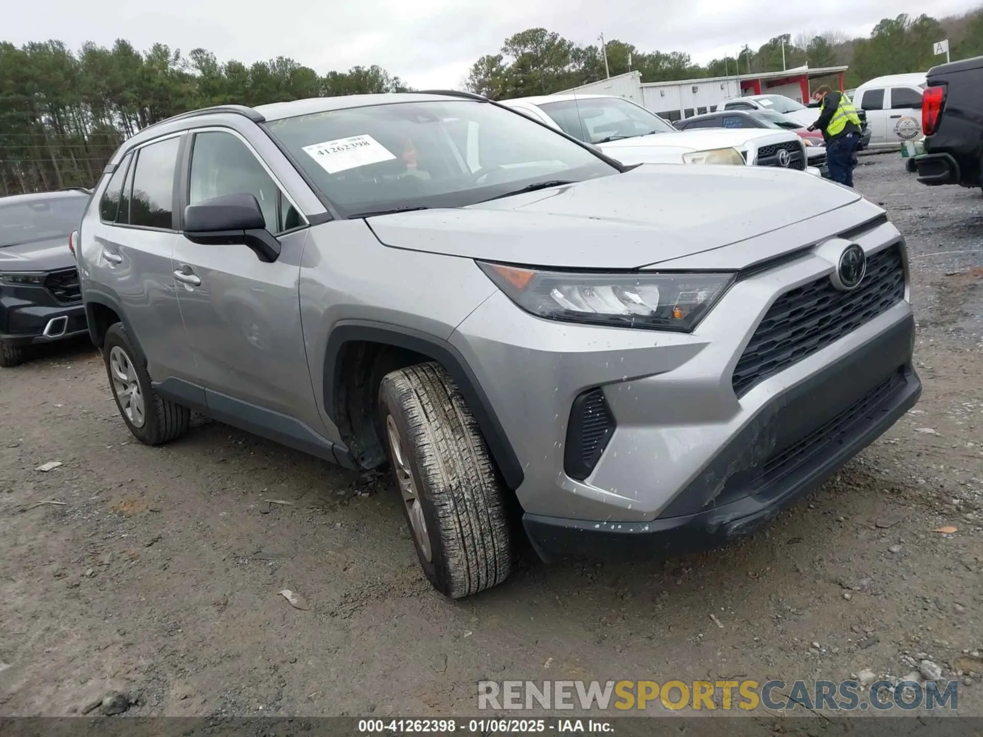 1 Photograph of a damaged car 2T3H1RFV1KW045387 TOYOTA RAV4 2019