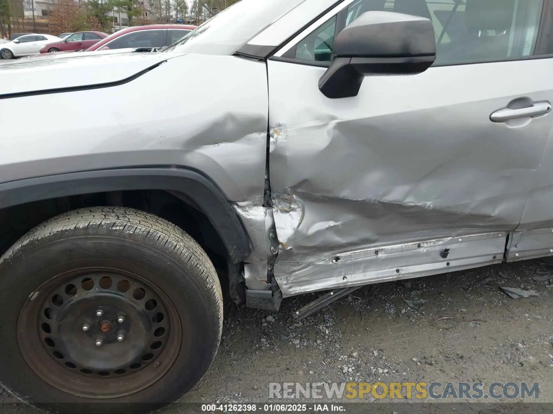 6 Photograph of a damaged car 2T3H1RFV1KW045387 TOYOTA RAV4 2019