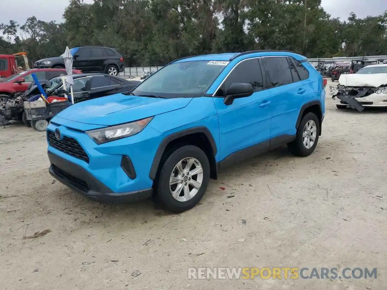 1 Photograph of a damaged car 2T3H1RFV1KW048208 TOYOTA RAV4 2019