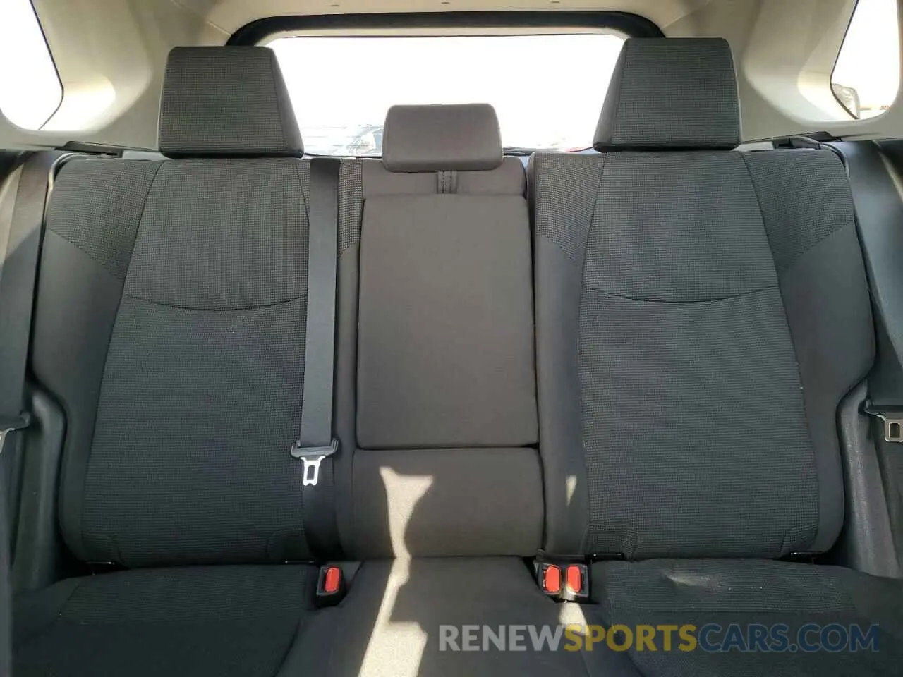 10 Photograph of a damaged car 2T3H1RFV2KC002257 TOYOTA RAV4 2019