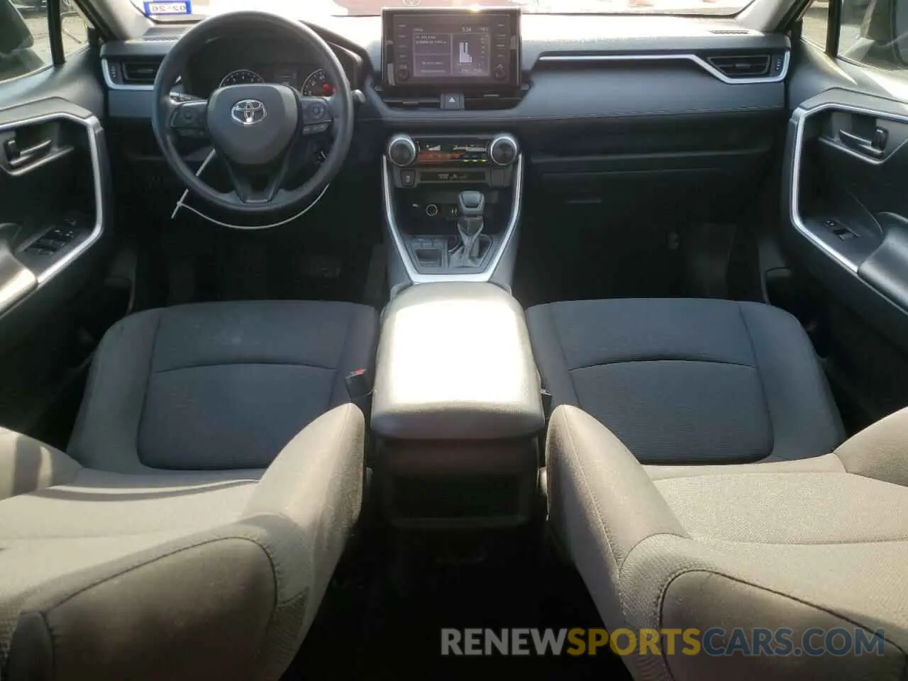 8 Photograph of a damaged car 2T3H1RFV2KC002257 TOYOTA RAV4 2019