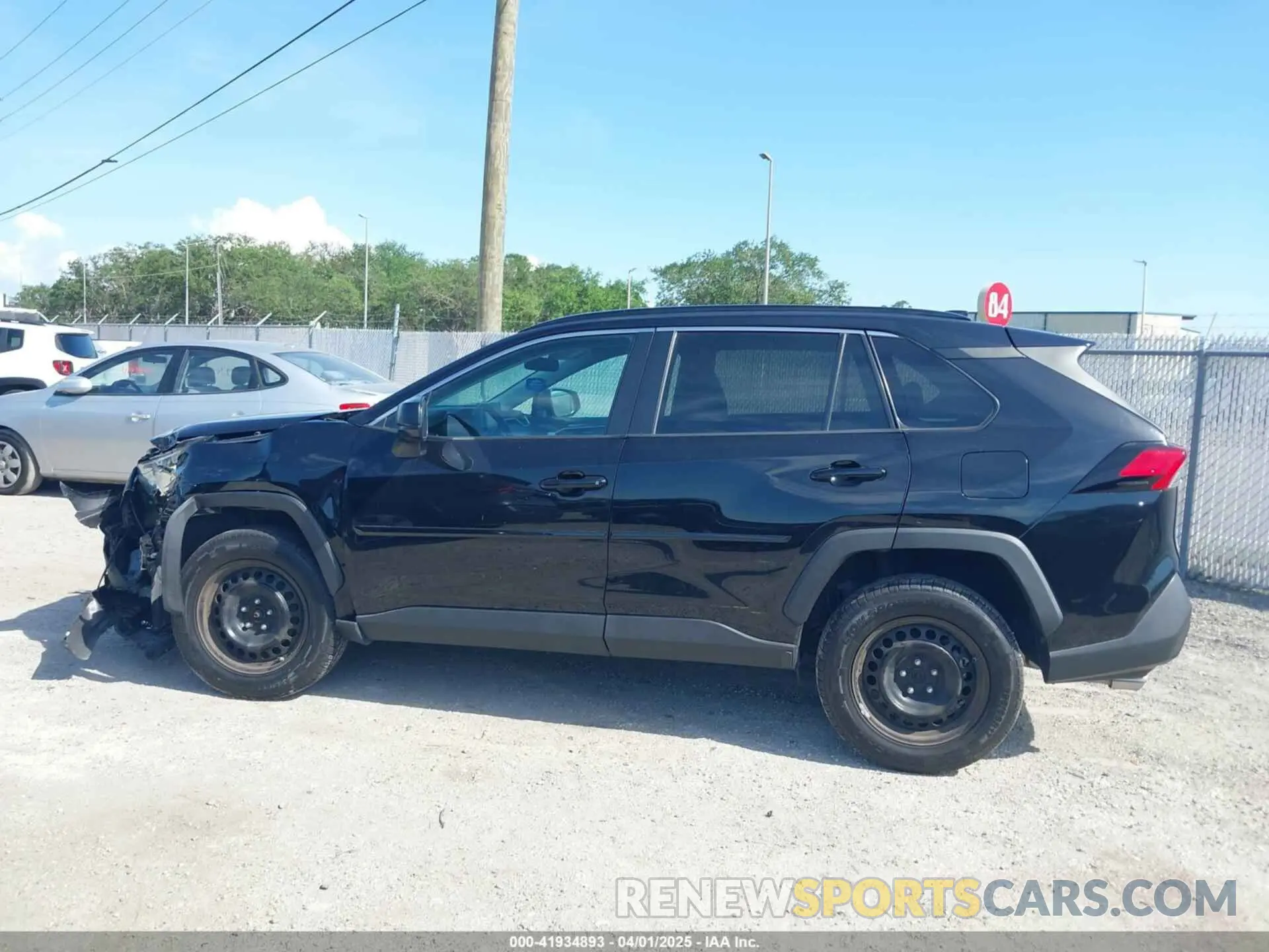 15 Photograph of a damaged car 2T3H1RFV2KC003604 TOYOTA RAV4 2019