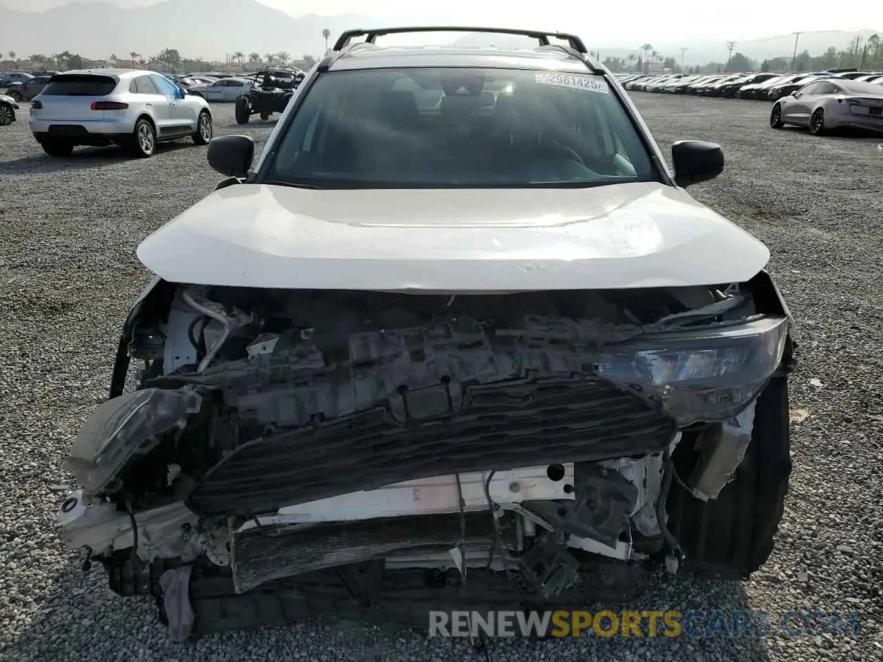 5 Photograph of a damaged car 2T3H1RFV2KC009757 TOYOTA RAV4 2019