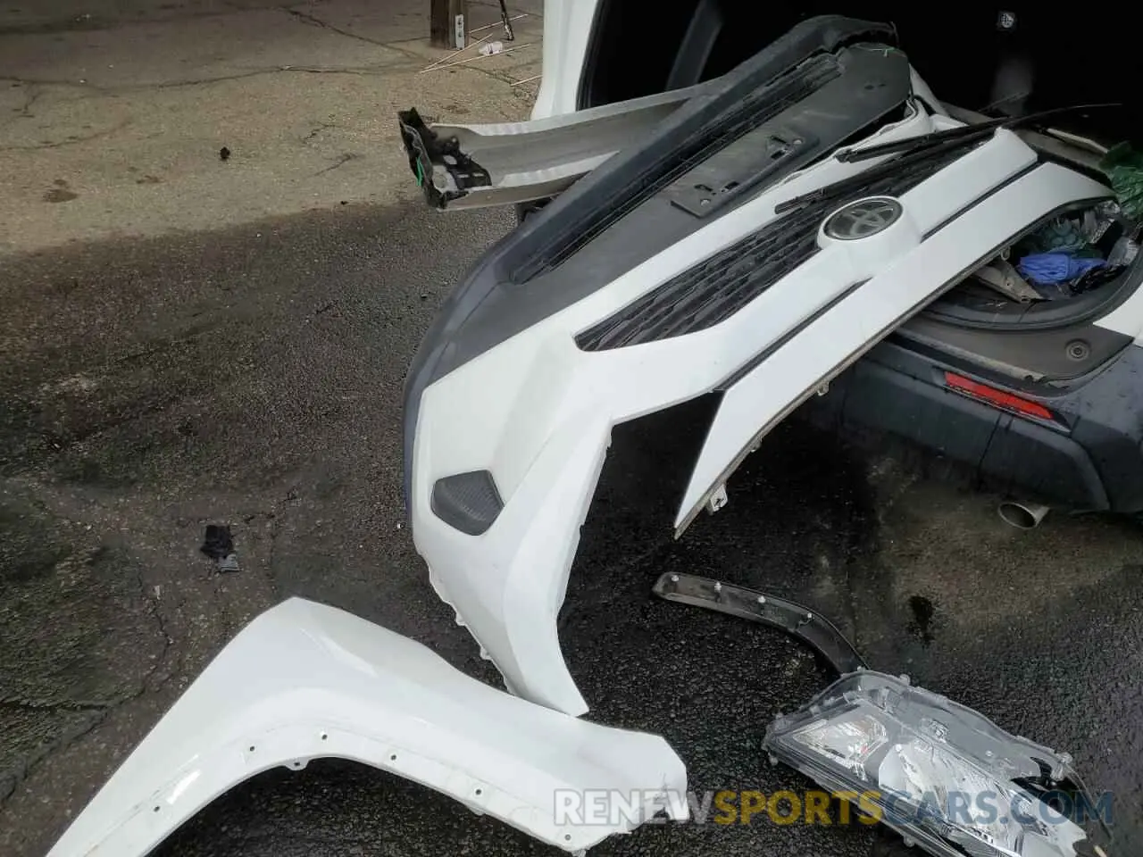 13 Photograph of a damaged car 2T3H1RFV2KC027322 TOYOTA RAV4 2019