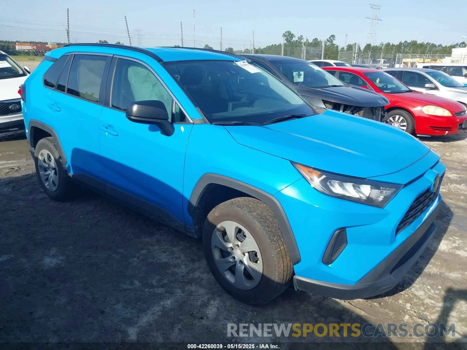 1 Photograph of a damaged car 2T3H1RFV2KW010373 TOYOTA RAV4 2019