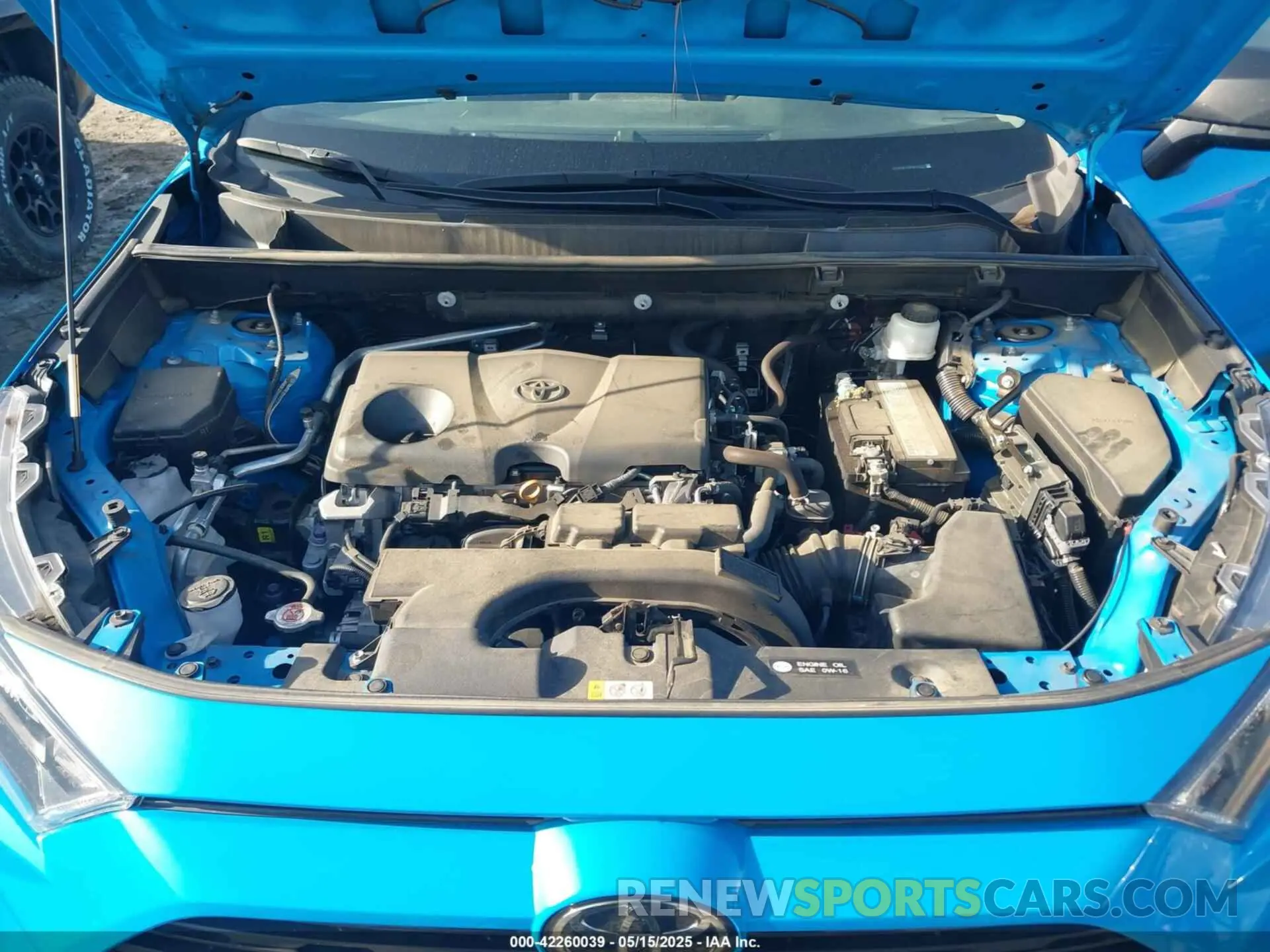 10 Photograph of a damaged car 2T3H1RFV2KW010373 TOYOTA RAV4 2019