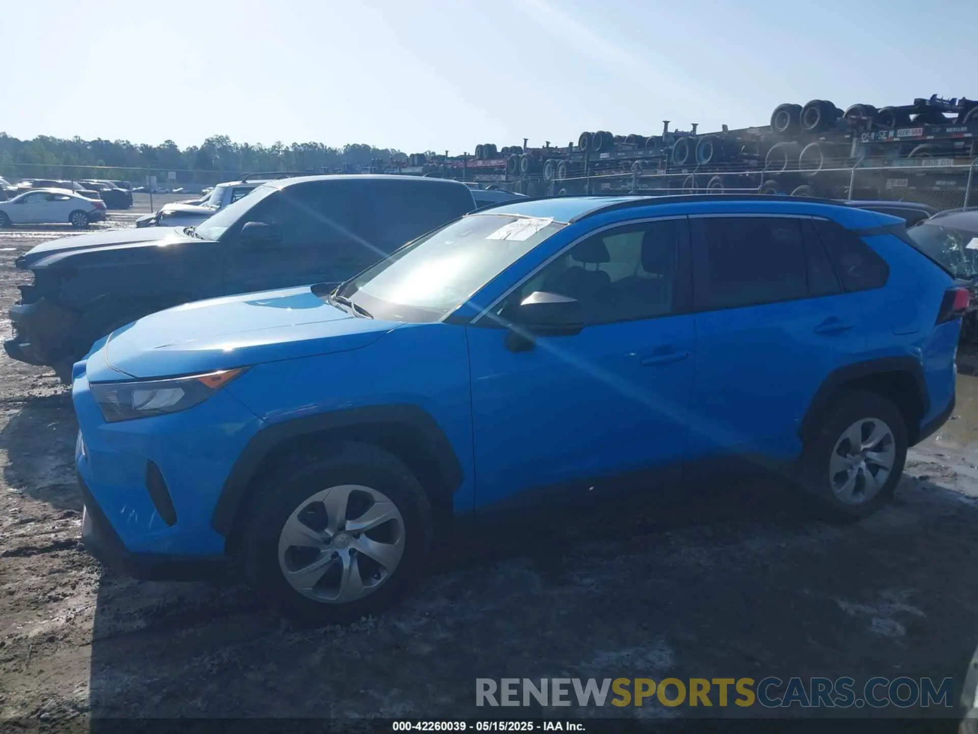 14 Photograph of a damaged car 2T3H1RFV2KW010373 TOYOTA RAV4 2019