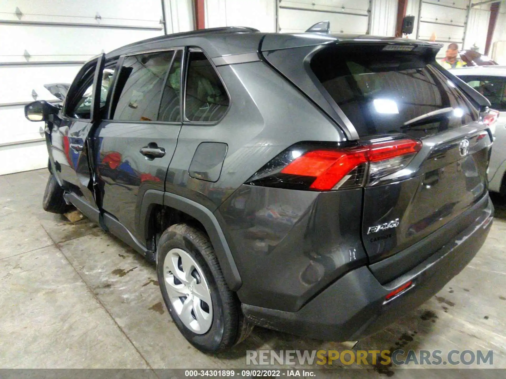 3 Photograph of a damaged car 2T3H1RFV2KW021521 TOYOTA RAV4 2019