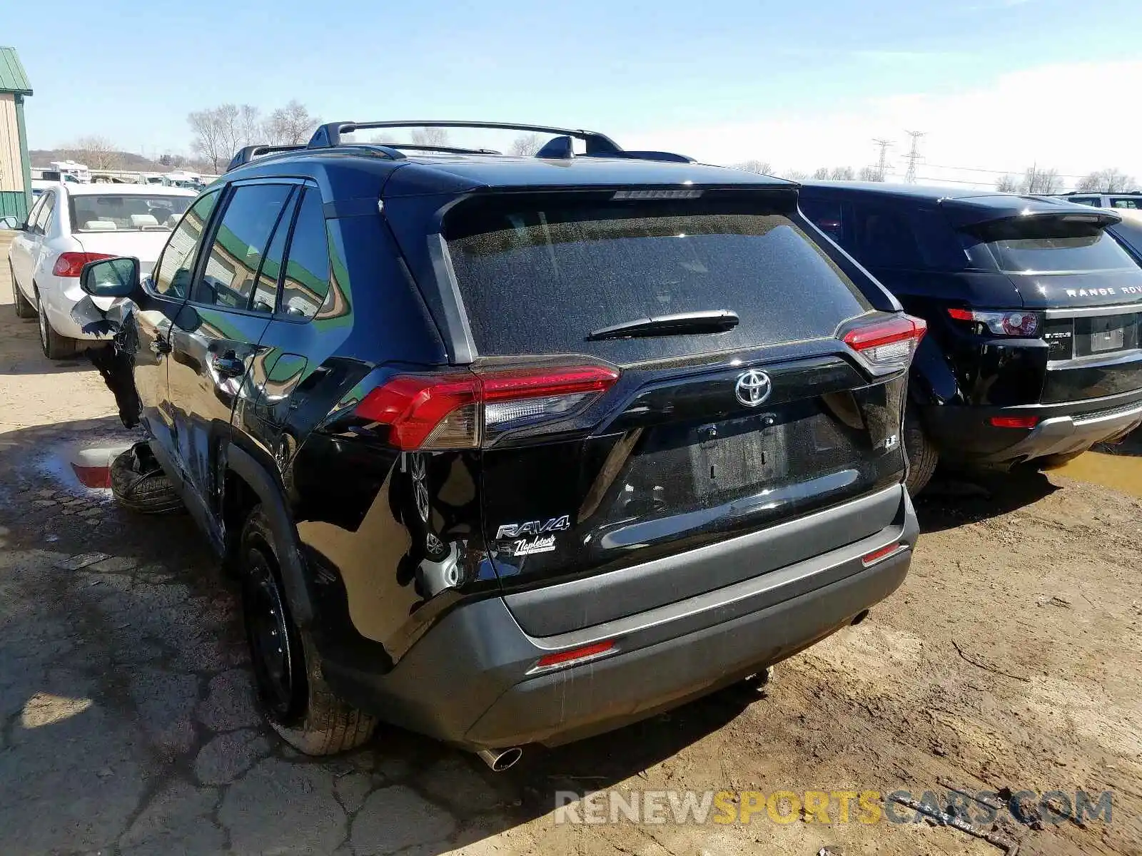 3 Photograph of a damaged car 2T3H1RFV2KW033782 TOYOTA RAV4 2019