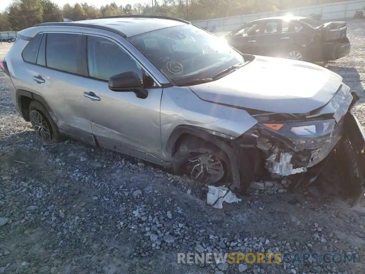 9 Photograph of a damaged car 2T3H1RFV2KW037542 TOYOTA RAV4 2019