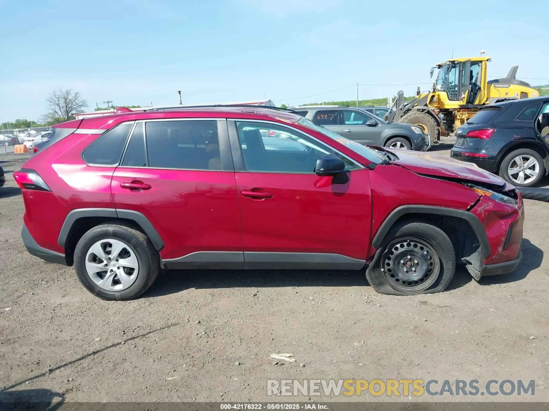 12 Photograph of a damaged car 2T3H1RFV2KW047665 TOYOTA RAV4 2019