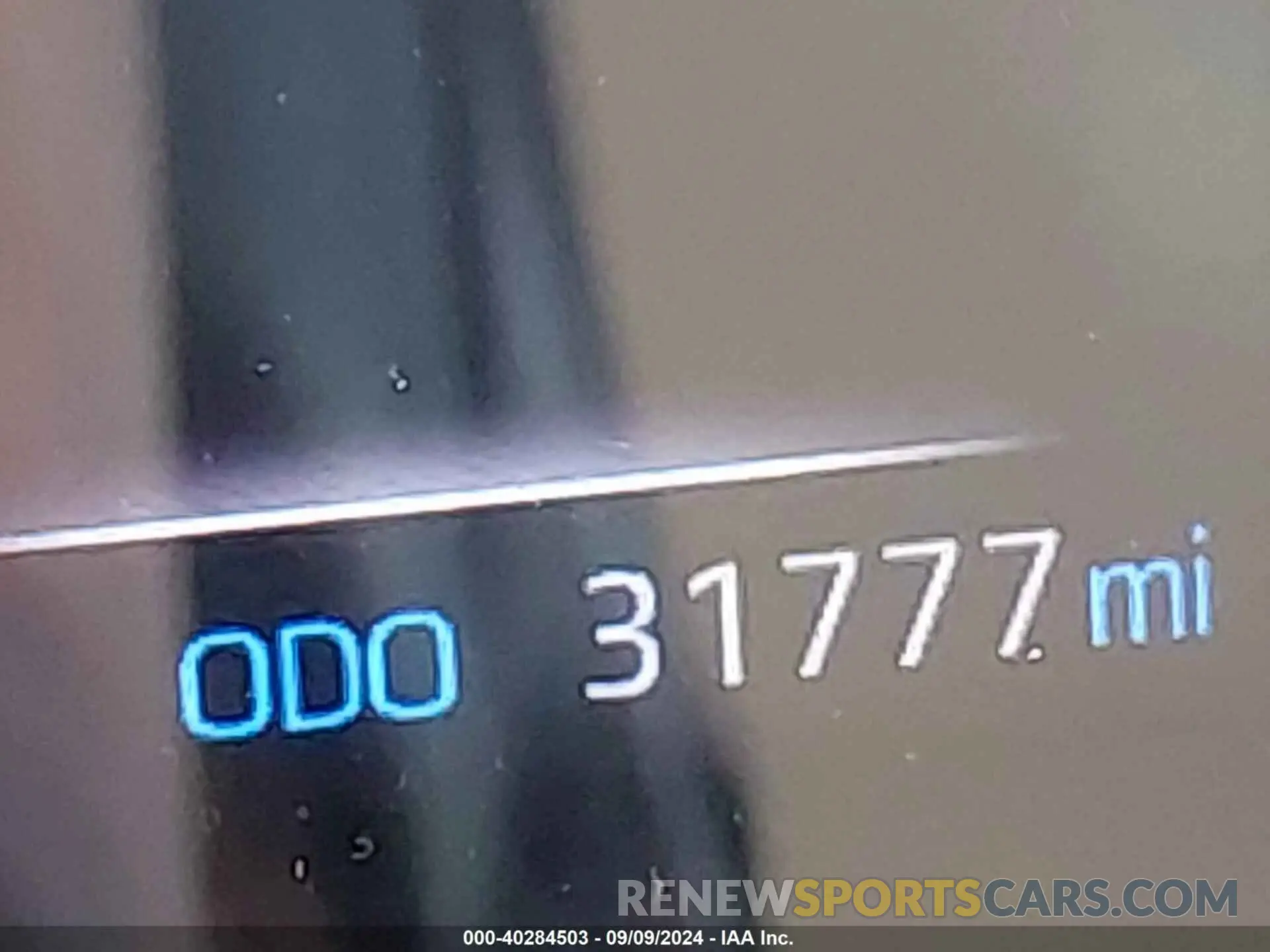 15 Photograph of a damaged car 2T3H1RFV2KW048847 TOYOTA RAV4 2019