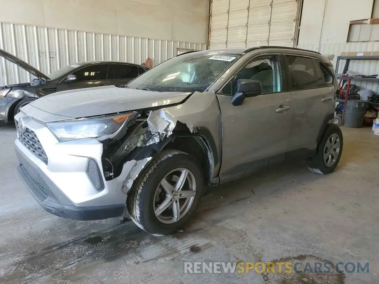 1 Photograph of a damaged car 2T3H1RFV3KC006561 TOYOTA RAV4 2019