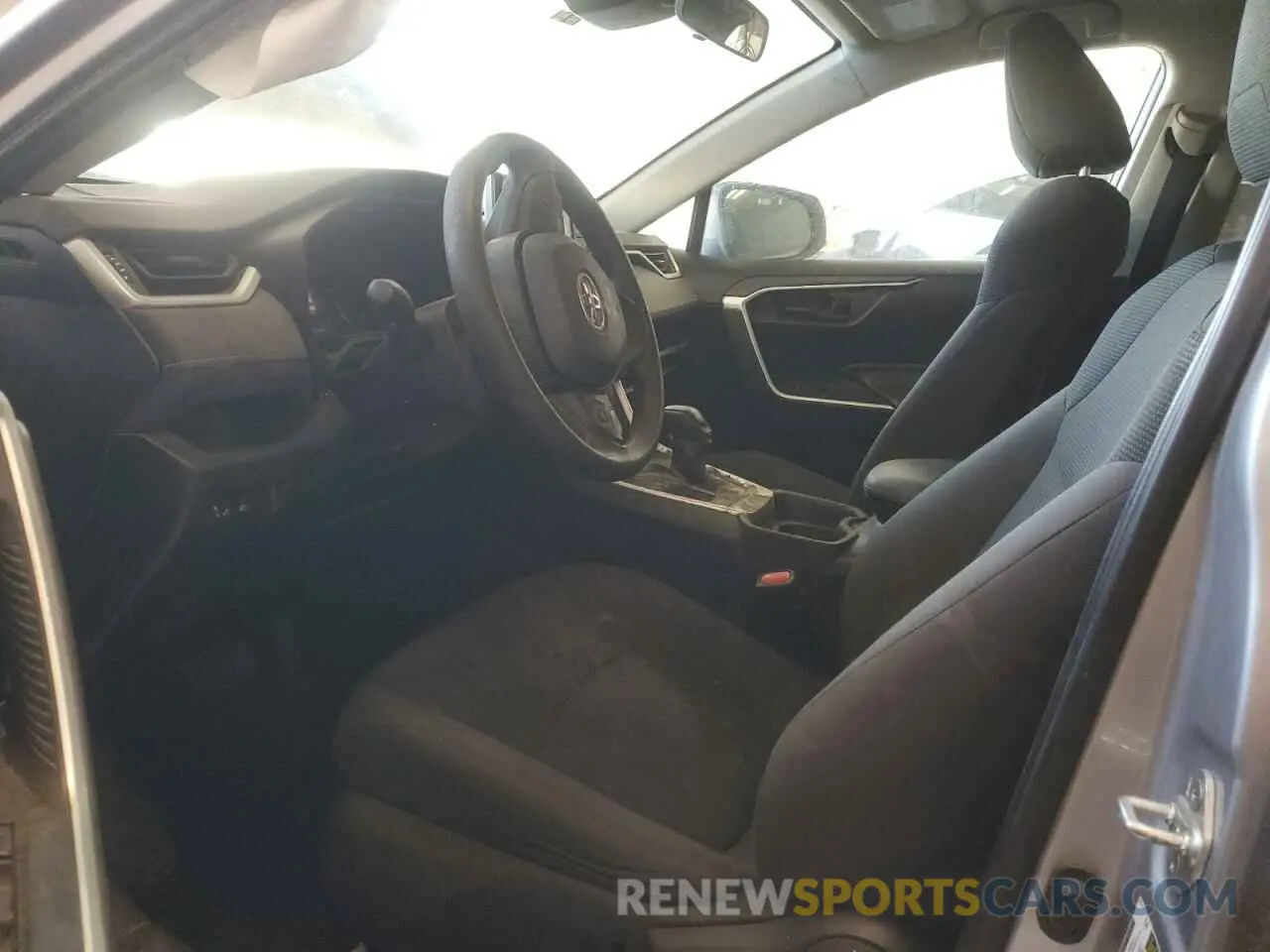 7 Photograph of a damaged car 2T3H1RFV3KC006561 TOYOTA RAV4 2019
